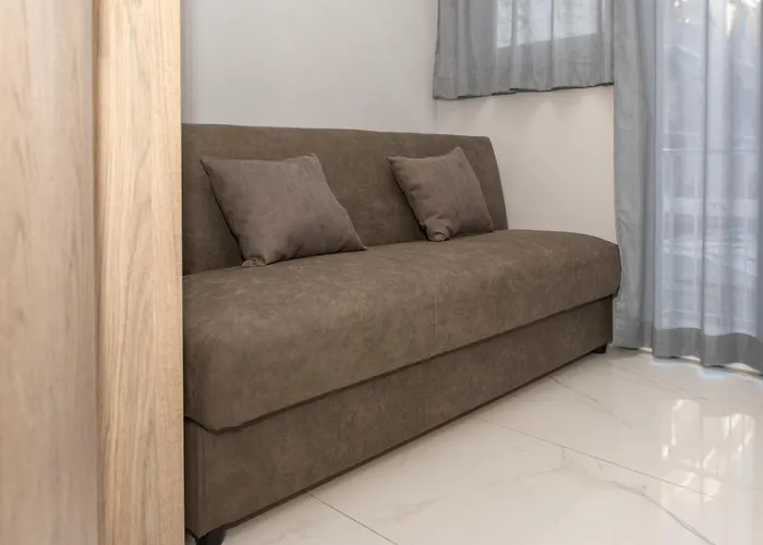 Freshly Apartment On The 3Rd Floor